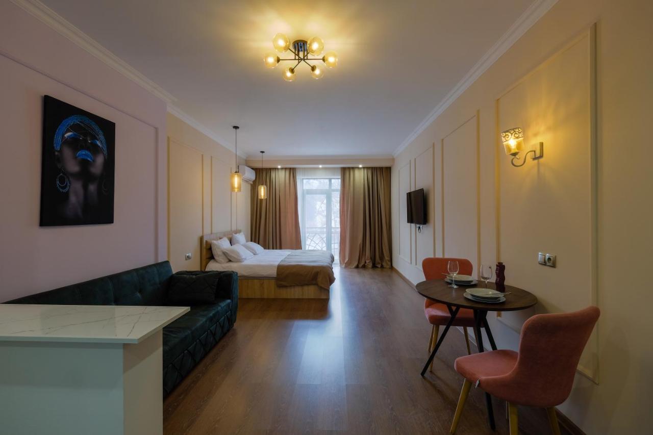 Iren River Side Apartments Tiflis Dış mekan fotoğraf