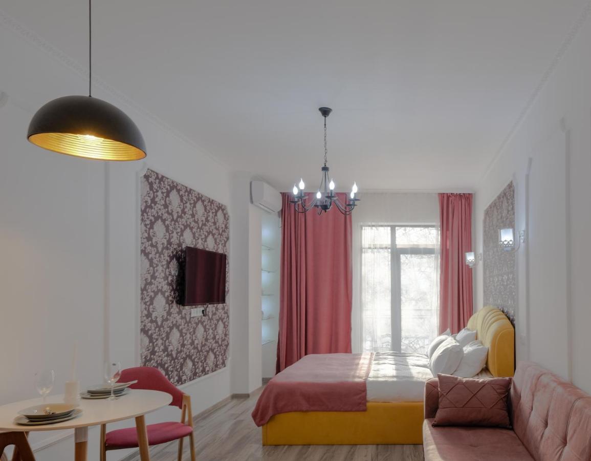 Iren River Side Apartments Tiflis Dış mekan fotoğraf