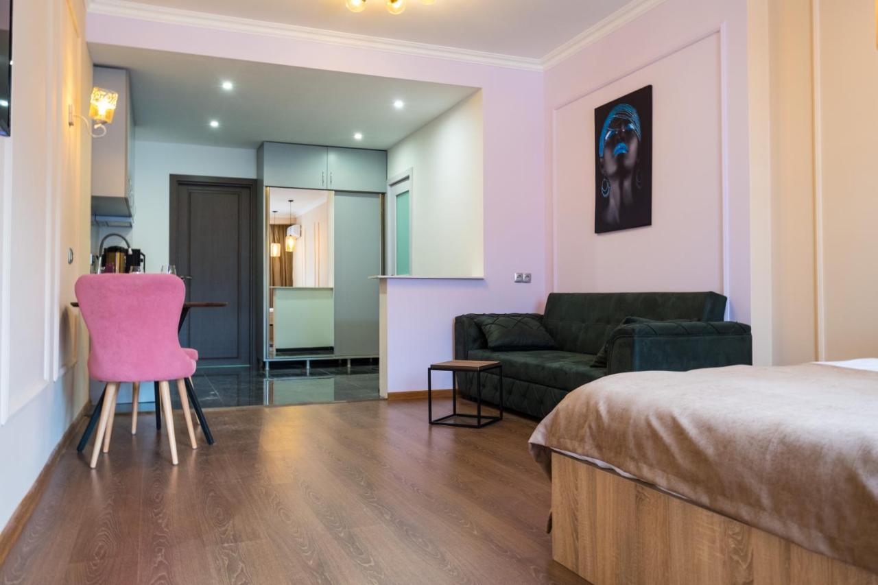 Iren River Side Apartments Tiflis Dış mekan fotoğraf