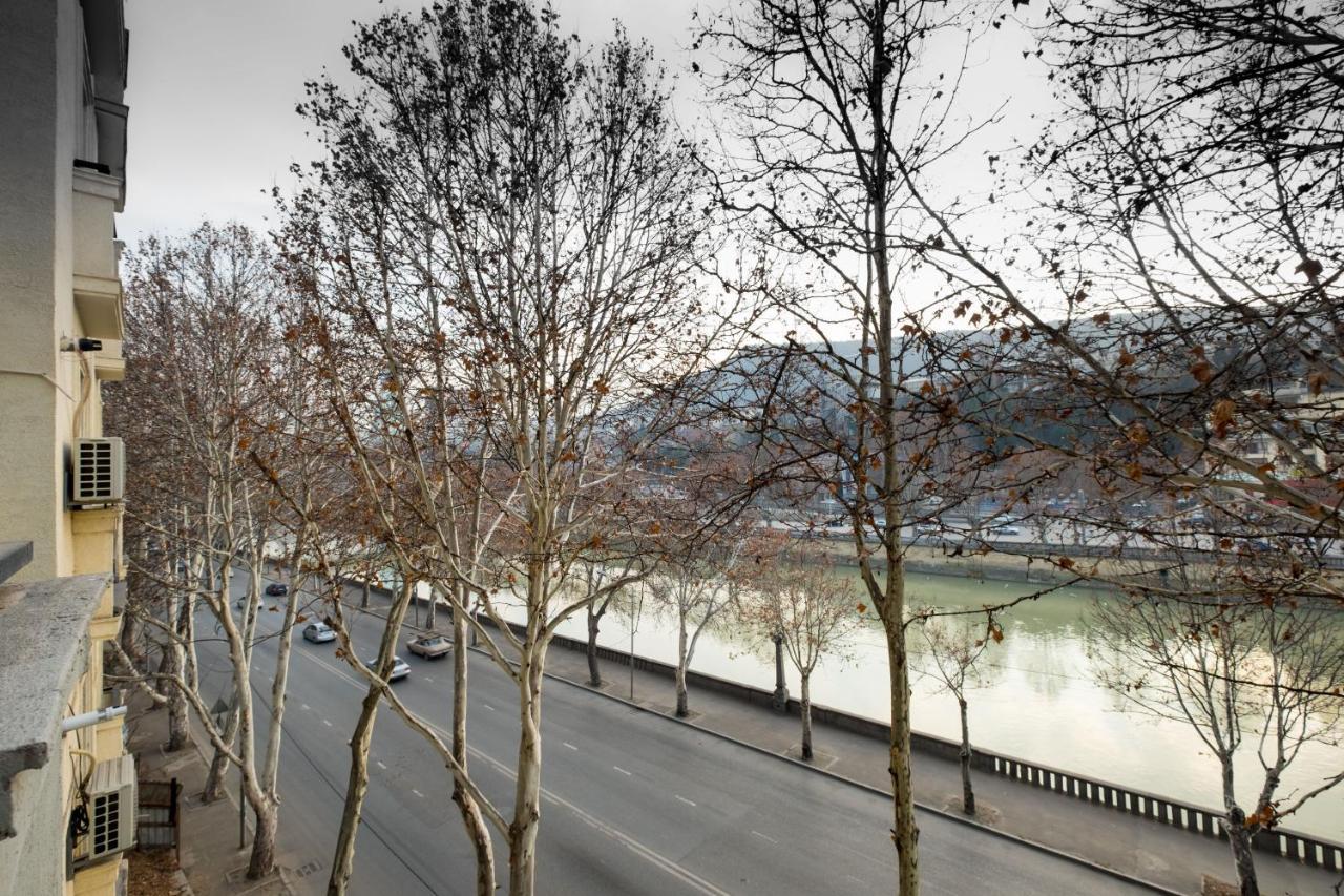 Iren River Side Apartments Tiflis Dış mekan fotoğraf